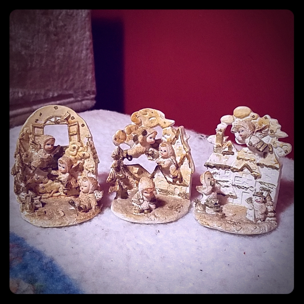 Tiny Cherubs Figure Set